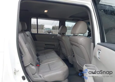 2015 Honda Pilot Ex-L z USA, uszkodzony, nr VIN 5FNYF4H51FB061196